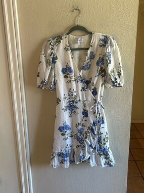 & Other Stories White Mini Wrap Summer Dress with Blue Floral Print Ruffled Hem